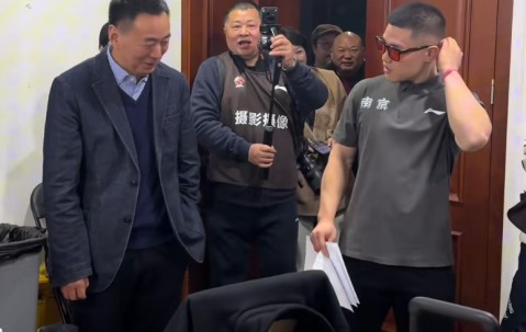 同曦胜深圳,老板更衣室肯定全队,郭昊文汉兹获腰带,氛围极佳